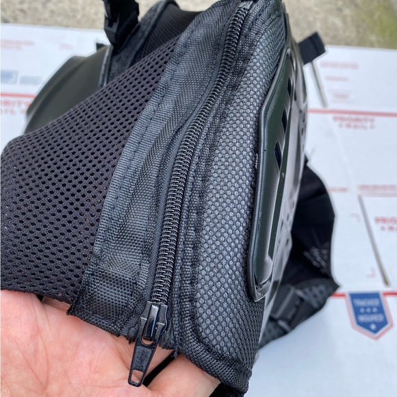 Motorcycle Rider Armor Jacket - Picture 10 of 13